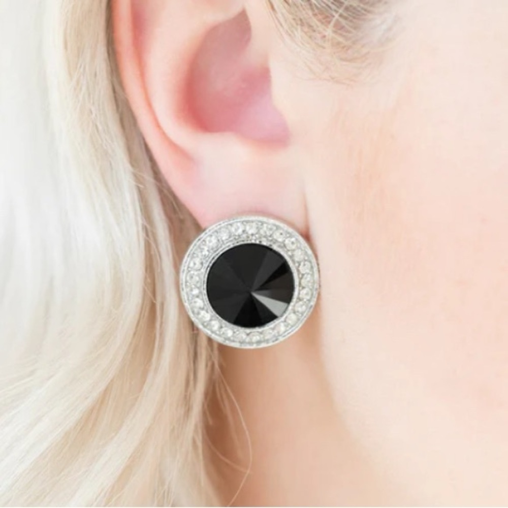🫶🏻 Paparazzi What Should I Bling Earrings